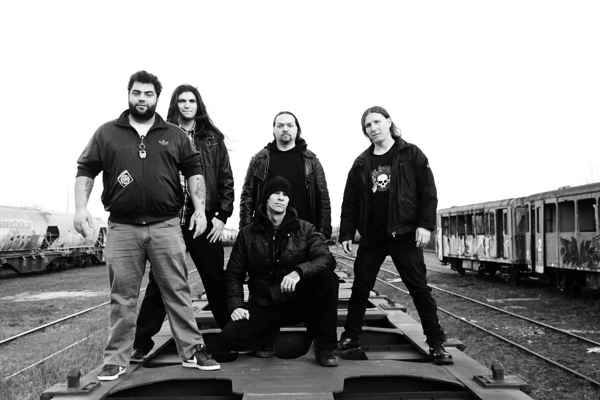 Self Desolation: Göcsei Imre(Bálna)- basszusgitár,Szilvási Ákos- gitár,Tamás Sándor- dob,Halász Nándor- torok,Magyar Tamás-gitár
