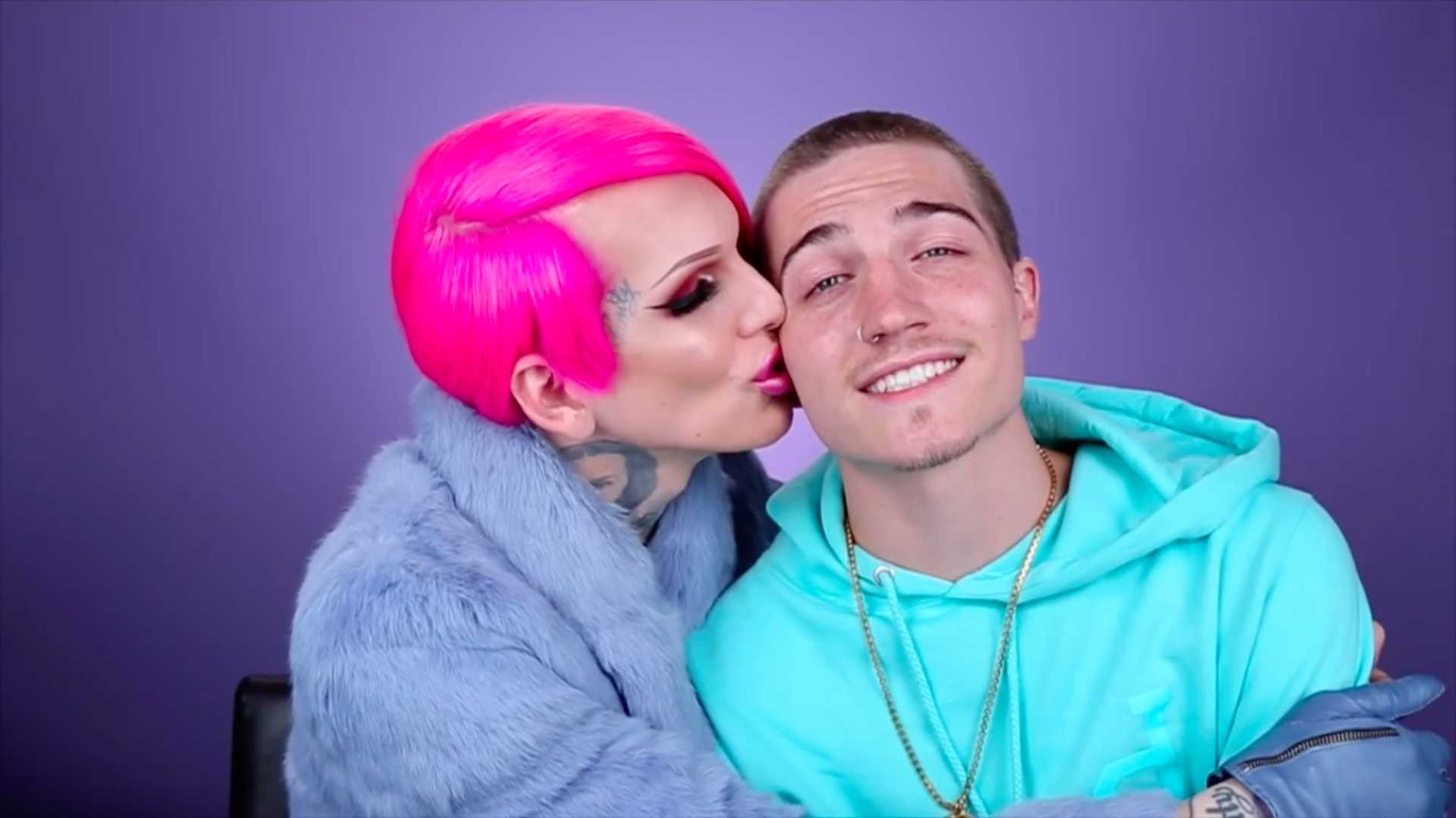 Jeffree és Nathan. Cuki figura, igaz?
