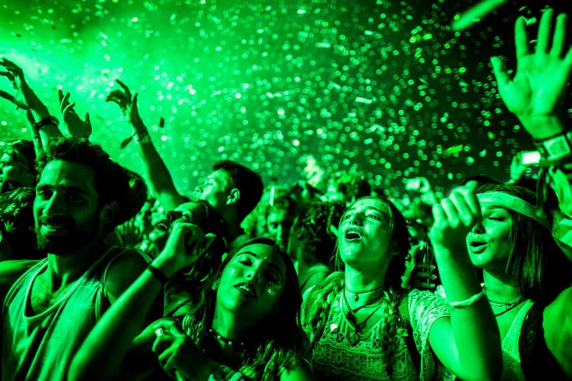 sziget vasárnap