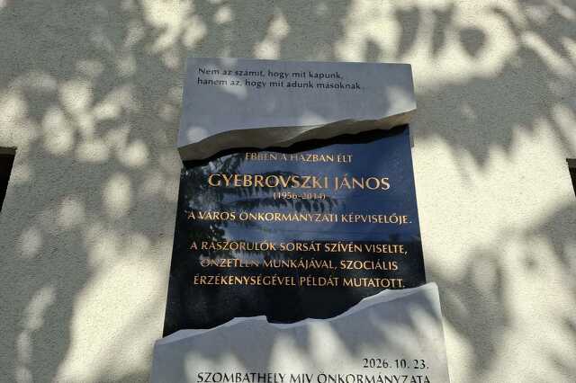 Gyebrovszki János emléktáblaavató