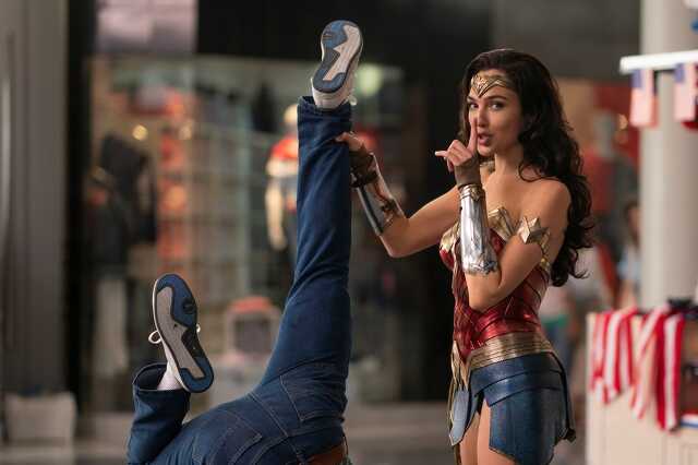 Gal Gadot - Wonder Woman
