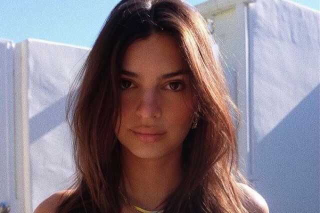 Emily Ratajkowski