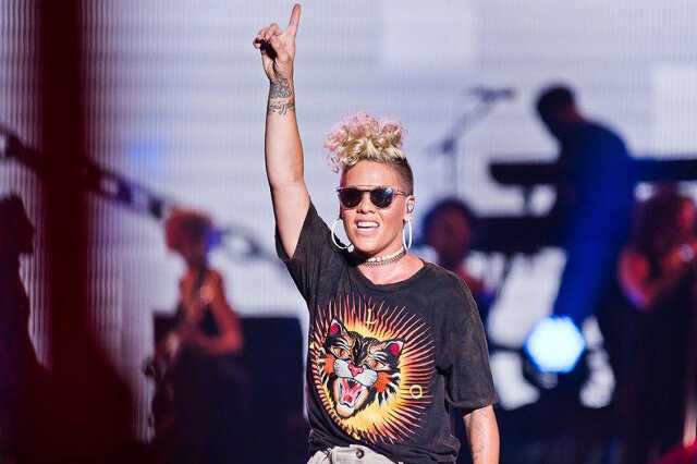 Pink a Szigeten