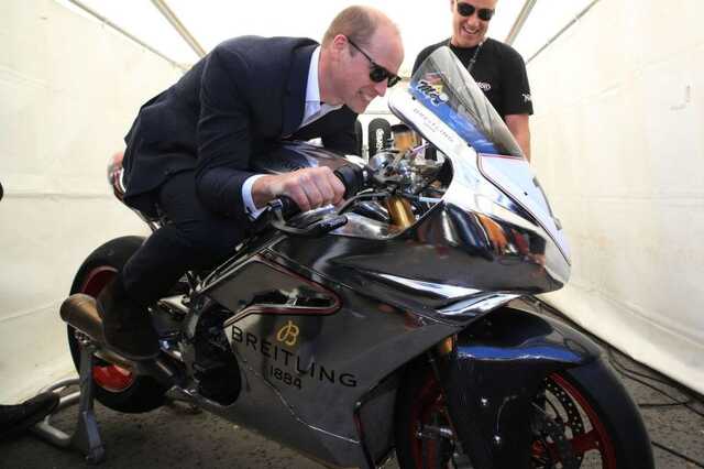 Vilmos herceg motoron