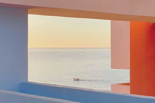Építészet 3. hely -Jiandong Wang: Calpe Sunrise