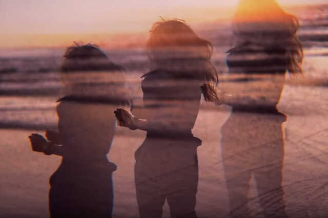 Csodálatosan lebegős trap-verziót kapott a Girls Just Wanna Have Fun a Chromaticstől