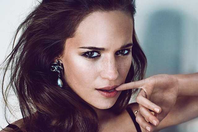 Alicia Vikander