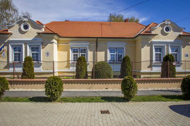 A nemesbődi községháza. Ugye szép? 