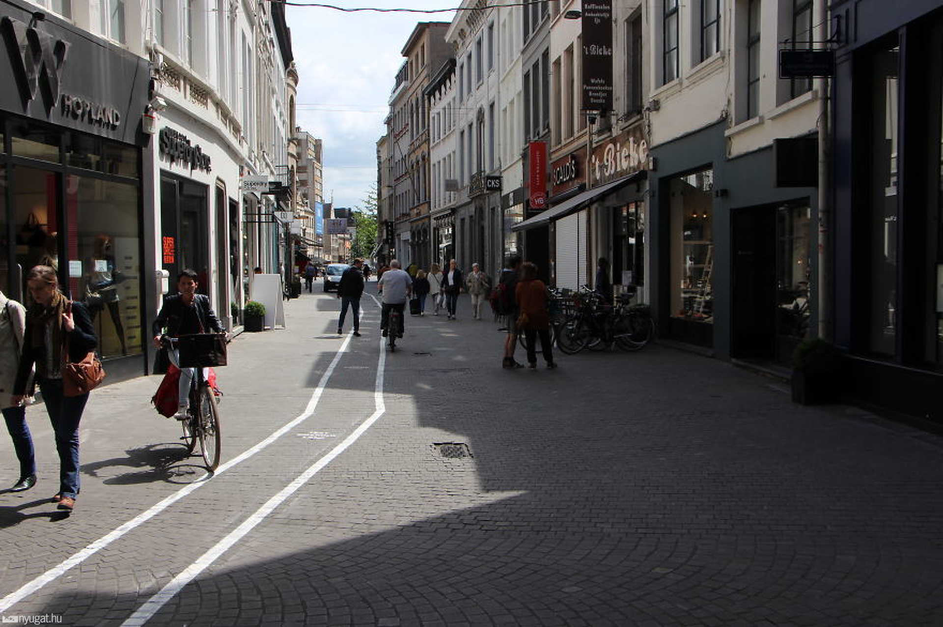 Gépelő-sáv Belgiumban